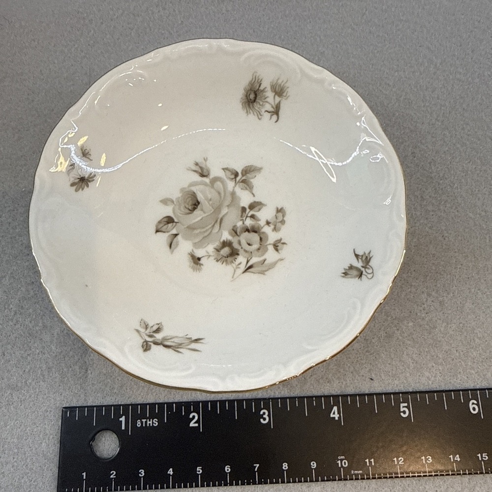 Vintage Mitterteich Bavaria Charming Barbara Dessert Fruit Bowl 5.5", Gold Trim